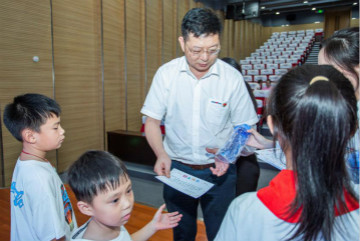 精准效劳共建家园，解决刚需心怀感恩——尊龙凯时智能首期职工子女暑期托管班圆满结班